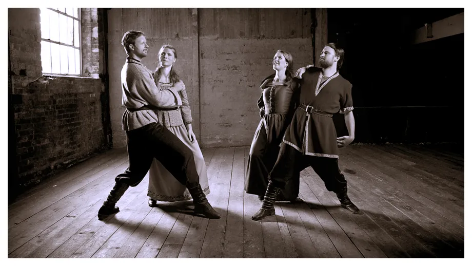 Folkedanser